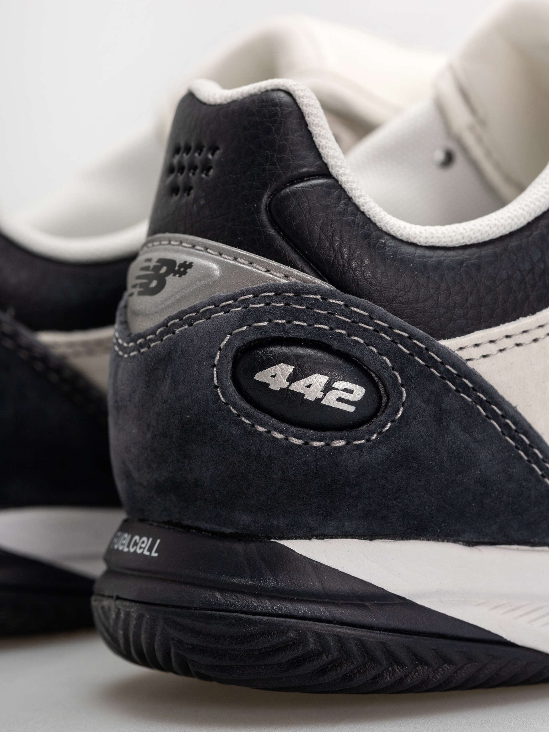 Pantofi New Balance 442 (white)