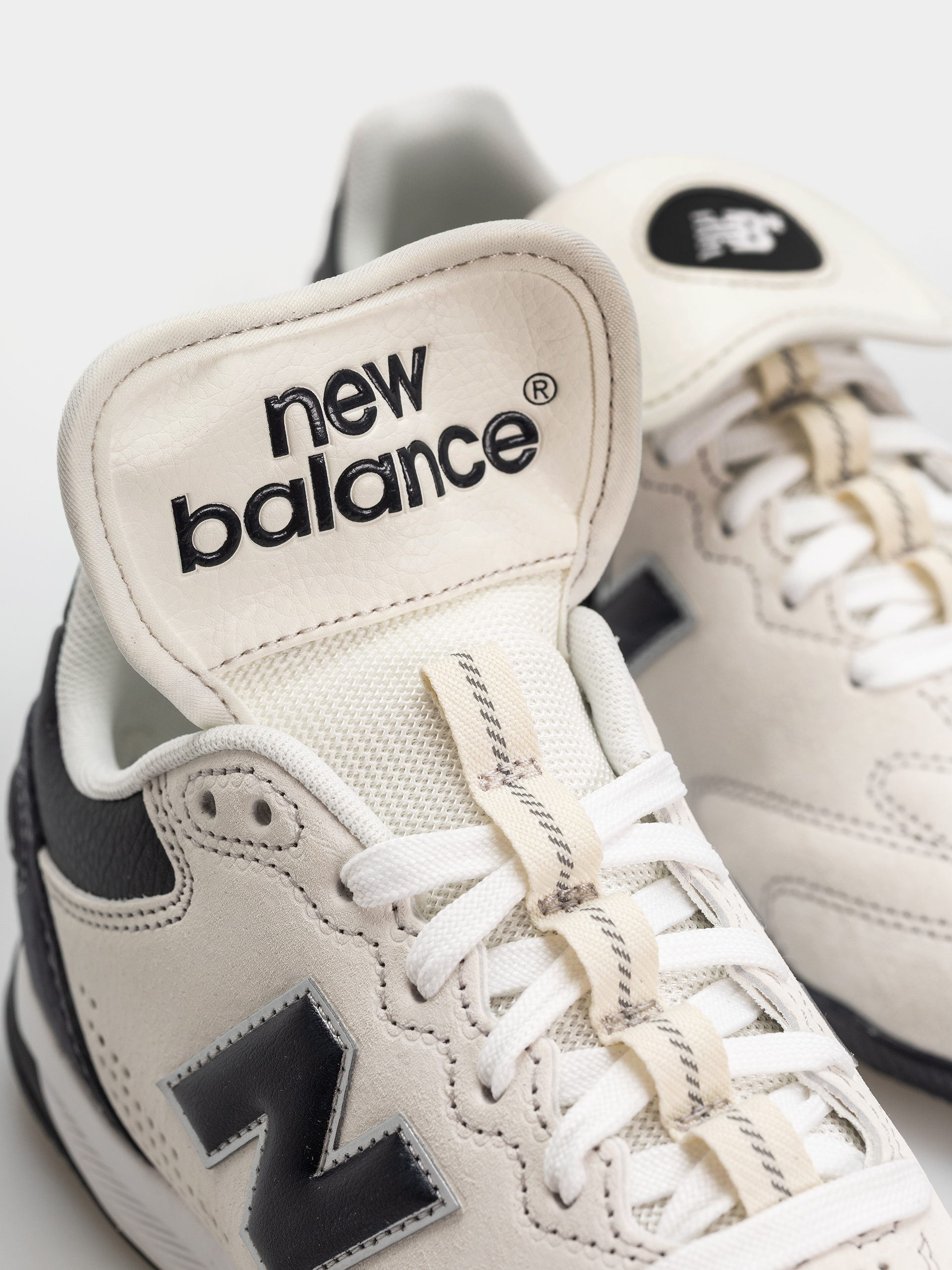 Pantofi New Balance 442 (white)