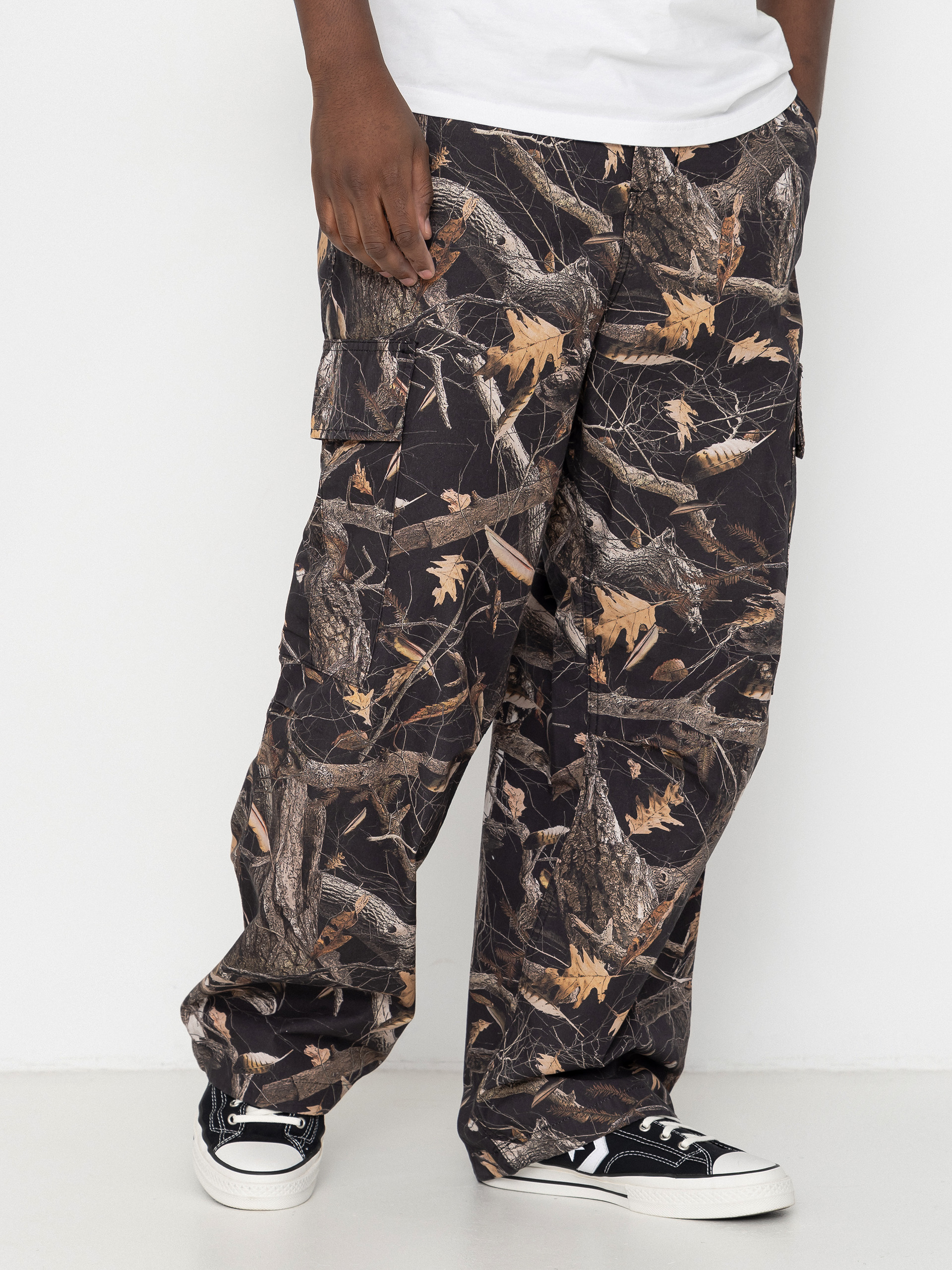 Pantaloni Carhartt WIP Osborn Cargo (camo feather tree black/rinsed)