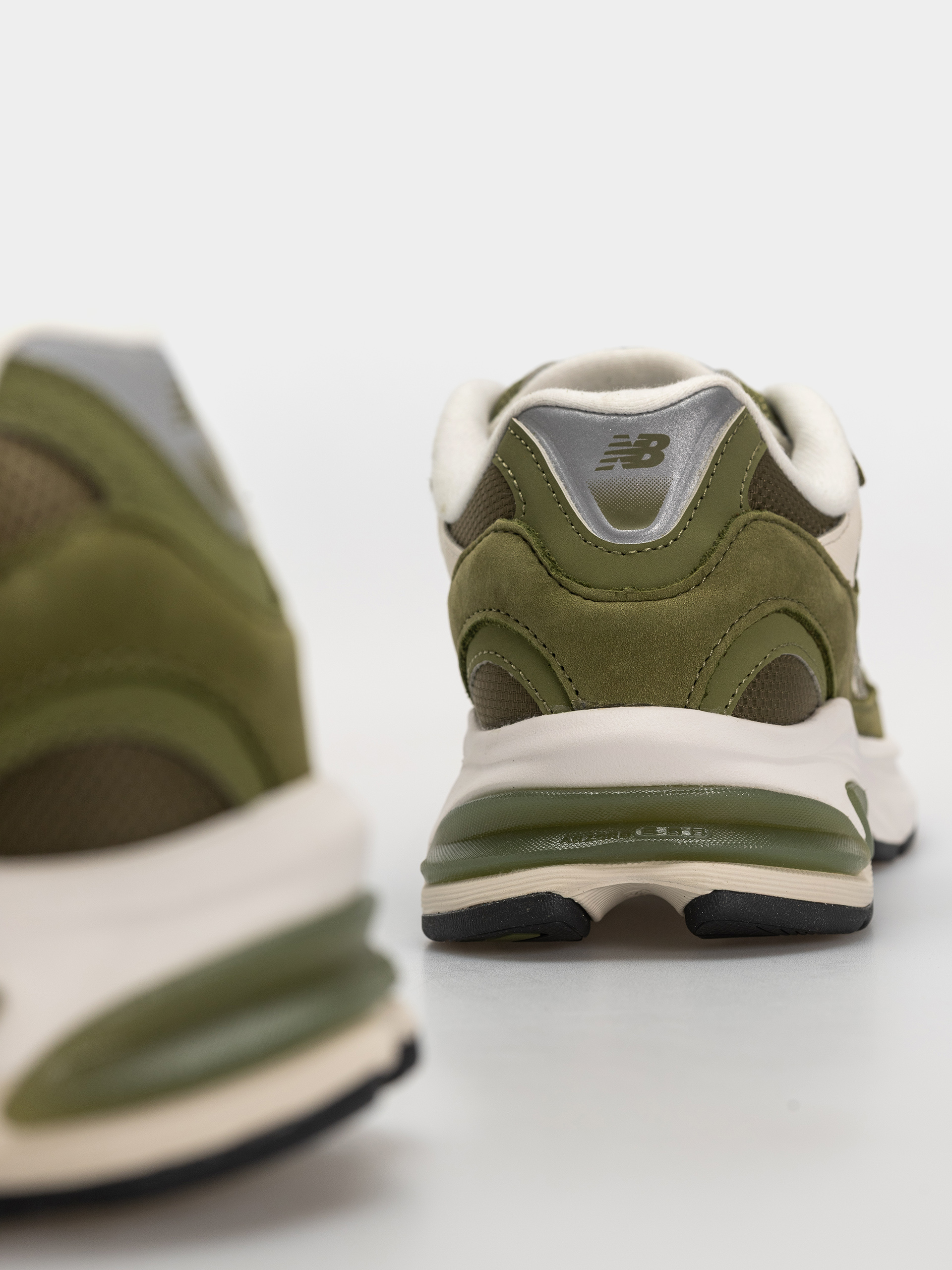 Pantofi New Balance 2010 (sport green/wakame)