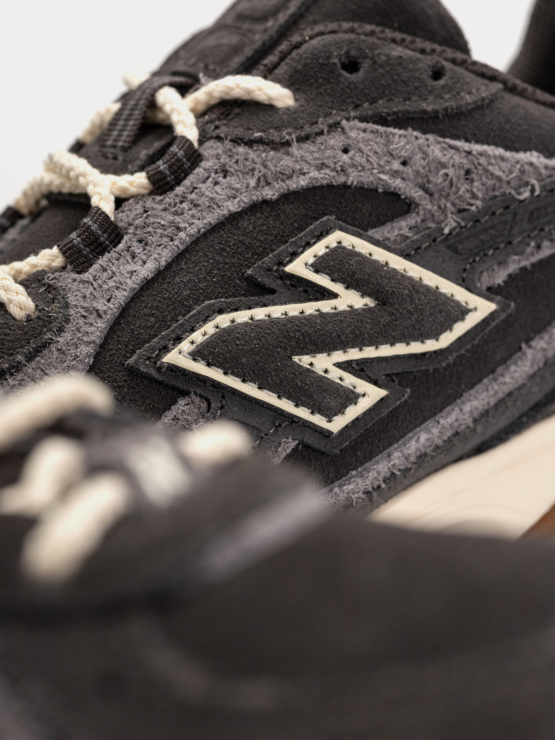 Pantofi New Balance 204L (black)