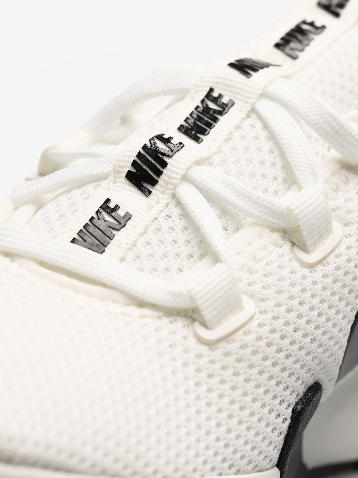 Pantofi Nike Ashin Modern Wmn (summit white/black)